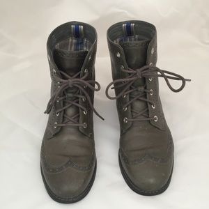 Sperry gray boots. Leather. Size 7.5